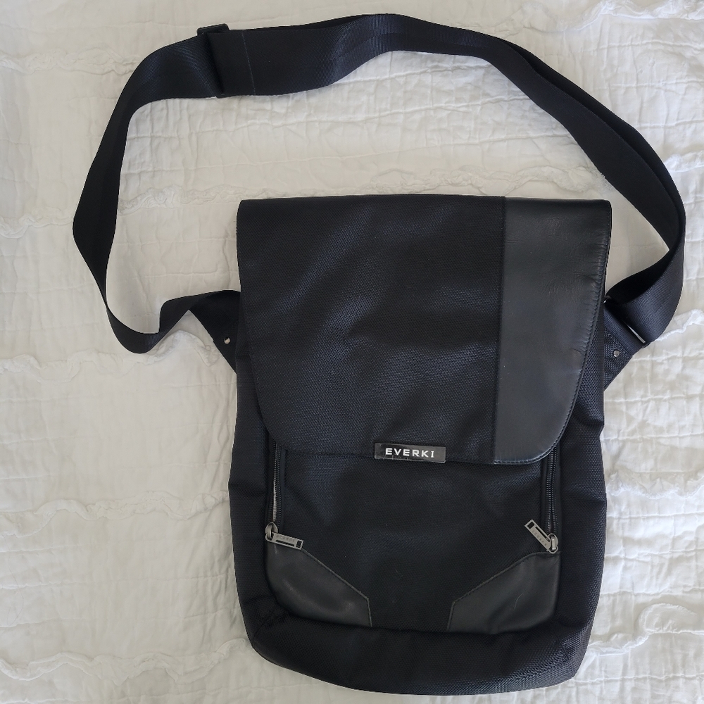 Everki Venue Xl Messenger BagInside Rfid Travel Safe… Gem